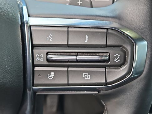 Used 2026 GMC Acadia Elevation w/ Elevation Premium Package AWD/4WD image 15