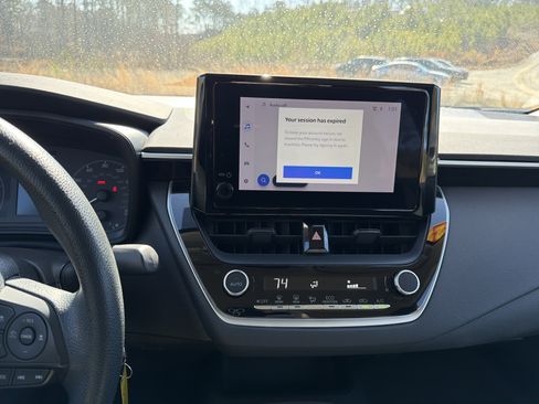 Used 2023 Toyota Corolla LE image 27