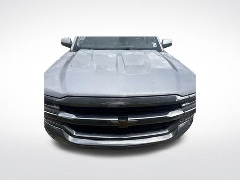 Used 2018 Chevrolet Silverado 1500 LT w/ Texas Edition RWD image 9