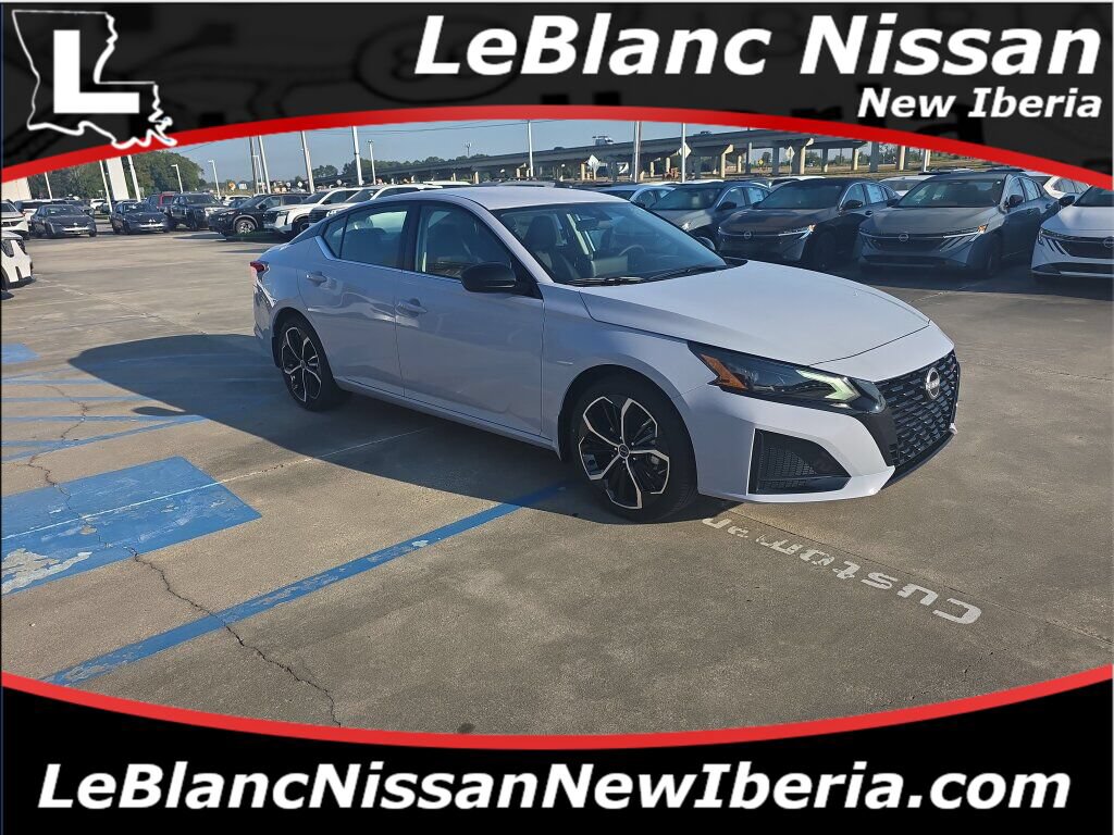 New 2026 Nissan Altima 2.5 SR FWD image 1