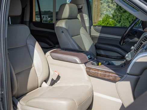 Used 2017 Chevrolet Tahoe LT AWD/4WD image 32