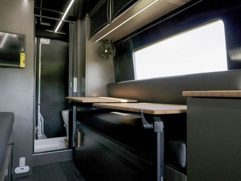 Used 2025 Mercedes-Benz Sprinter 2500 image 36