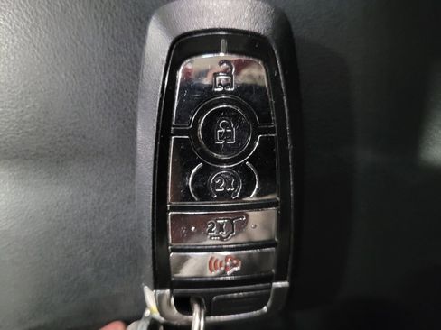 Used 2022 Lincoln Corsair AWD w/ Premium Package image 32