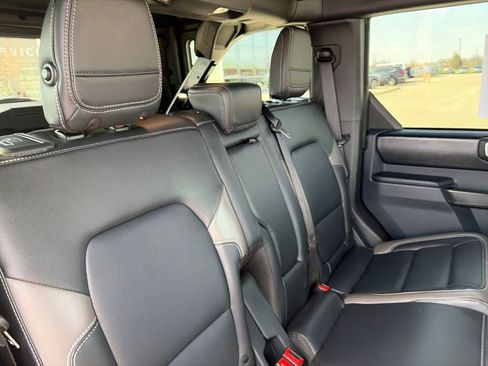 Used 2025 Ford Bronco Outer Banks image 38