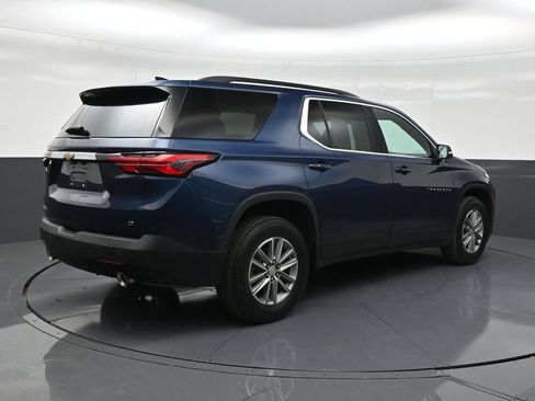Used 2023 Chevrolet Traverse LT FWD image 5