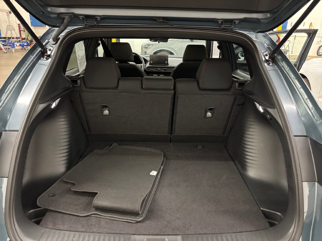 Used 2024 Honda HR-V Sport image 16