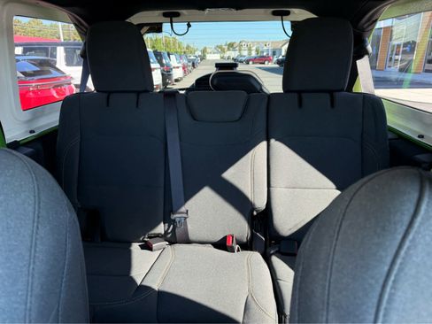 Used 2025 Jeep Wrangler Sport image 25