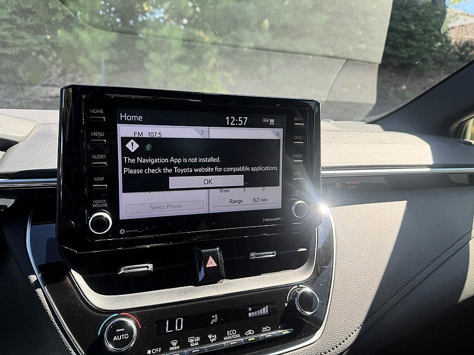 Certified 2022 Toyota Corolla SE FWD image 18