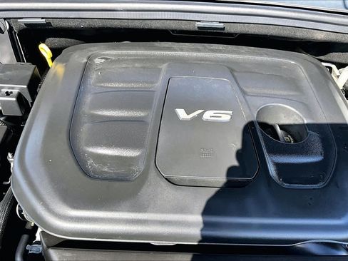 Used 2018 Jeep Grand Cherokee Laredo RWD image 33