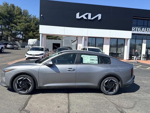 New 2026 Kia K4 EX image 2