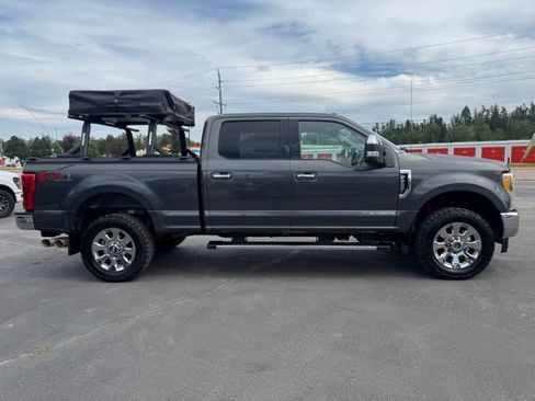 Used 2017 Ford F250 Lariat w/ Chrome Package AWD/4WD image 2