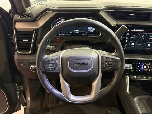 Used 2025 GMC Sierra 3500 Denali w/ Denali Reserve Package AWD/4WD image 31