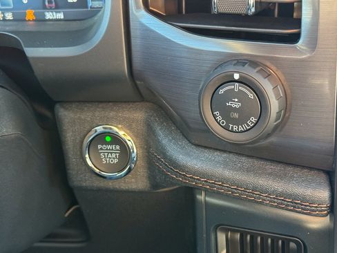 New 2025 Ford F150 Lightning Lariat image 33