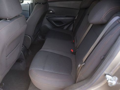 Used 2020 Chevrolet Trax LS w/ Tint and Cruise Package FWD image 12