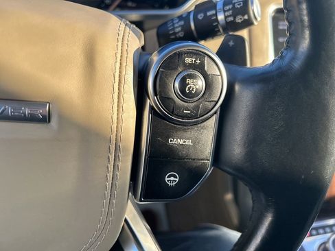 Used 2015 Land Rover Range Rover Supercharged AWD/4WD image 34
