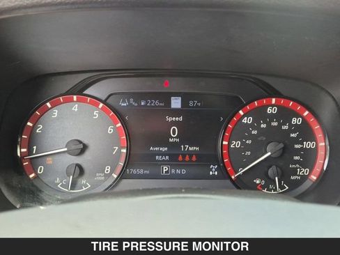 Used 2024 Nissan Frontier PRO-4X w/ Technology Package AWD/4WD image 20