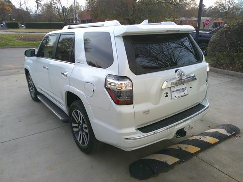 Used 2024 Toyota 4Runner Limited image 10