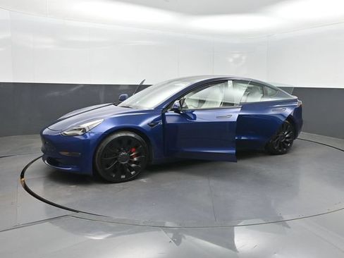 Used 2023 Tesla Model 3 Performance AWD/4WD image 32
