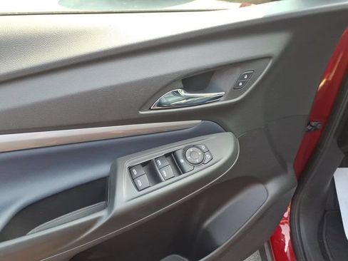 Used 2023 Chevrolet Bolt EUV Premier FWD image 12