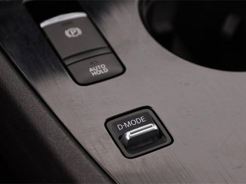 Certified 2023 Nissan Rogue SV image 18