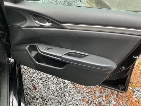 Used 2019 Honda Civic Sport image 22