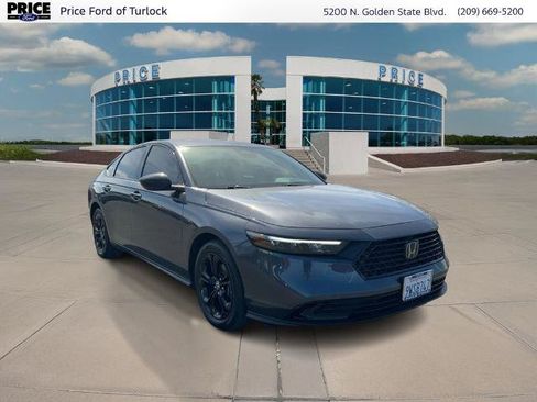 Used 2025 Honda Accord SE image 3