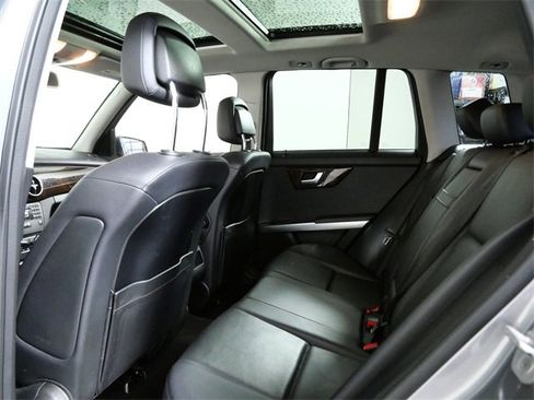 Used 2015 Mercedes-Benz GLK 350 4MATIC image 13