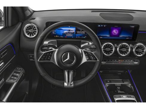 New 2026 Mercedes-Benz GLB 250 4MATIC image 4