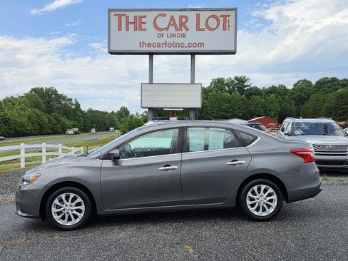 Used 2019 Nissan Sentra SV FWD image 2