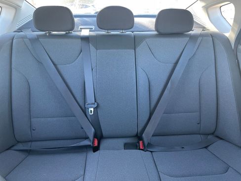 Used 2025 Kia K4 LXS image 41