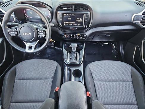 Used 2024 Kia Soul LX w/ Option Group 015 FWD image 16