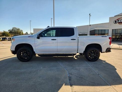 Used 2025 Chevrolet Silverado 1500 LT Trail Boss w/ Convenience Package II image 12