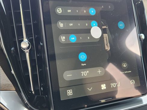 New 2026 Volvo XC90 B6 Ultra w/ Lounge Package image 15