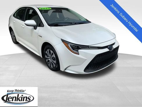 Used 2021 Toyota Corolla LE w/ Carpet Mat Package (TMS) FWD image 1