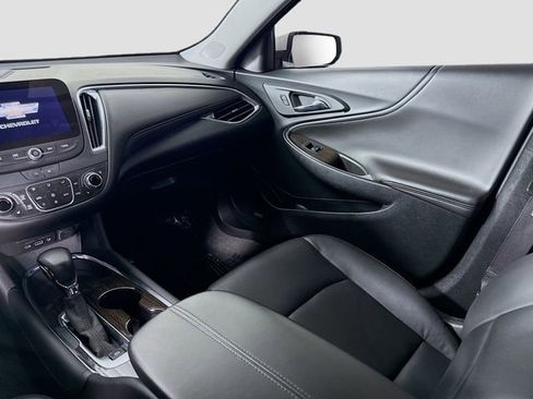 Used 2024 Chevrolet Malibu LT image 24