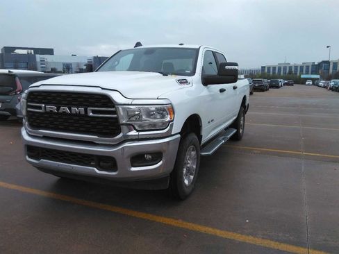 Used 2024 RAM 2500 Big Horn image 2