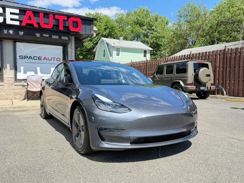Used 2023 Tesla Model 3 Standard Range RWD image 4