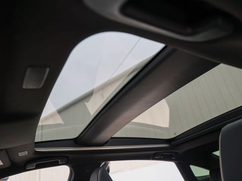 Used 2025 Toyota Crown Platinum image 30