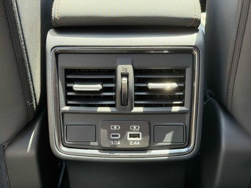 Used 2025 Subaru Forester Sport AWD/4WD image 31