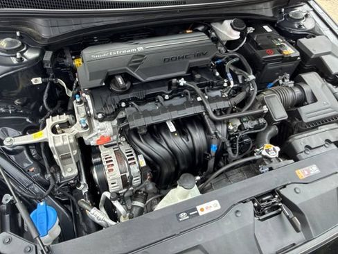Used 2023 Hyundai Elantra SEL FWD image 28