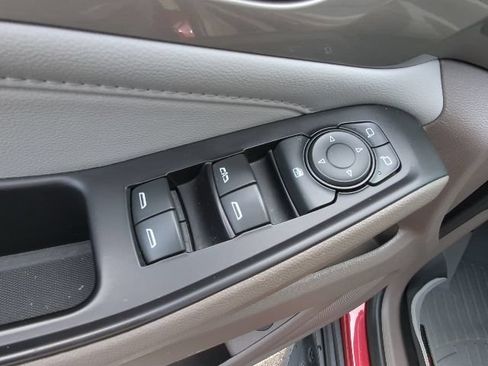 Used 2019 Chevrolet Traverse LT w/ LPO, Floor Liner Package FWD image 13