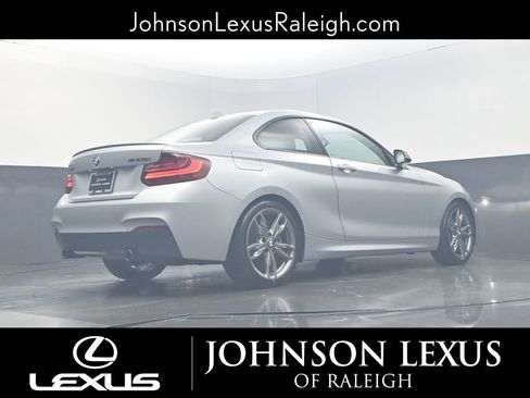Used 2015 BMW M235i Coupe image 19