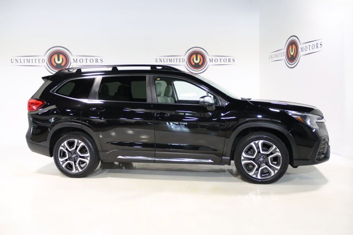Used 2023 Subaru Ascent Limited w/ Technology Package AWD/4WD image 34