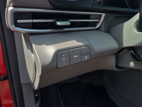 Certified 2023 Hyundai Elantra SEL FWD image 22