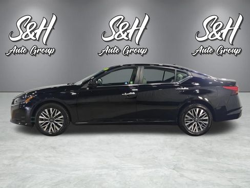 Used 2023 Nissan Altima 2.5 SV w/ SV Premium Package AWD/4WD image 15