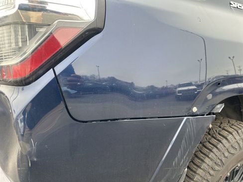 Used 2015 Toyota 4Runner SR5 Premium image 11