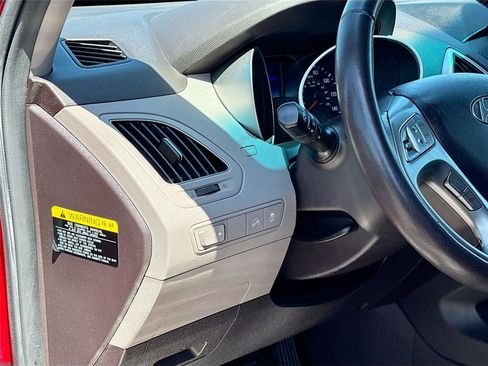 Used 2013 Hyundai Tucson Limited image 10