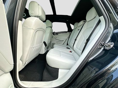 New 2026 Porsche Macan AWD/4WD image 24