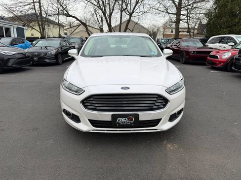 Used 2016 Ford Fusion SE w/ Equipment Group 502A FWD image 12