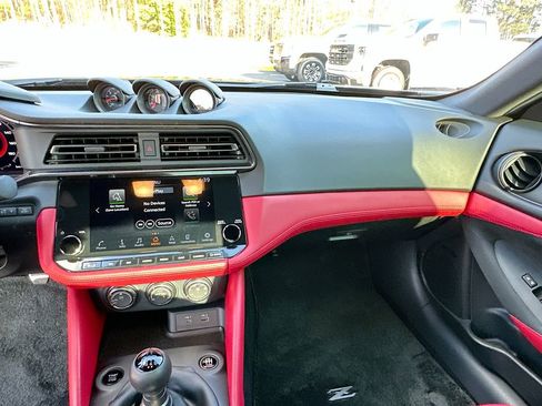 Used 2023 Nissan Z Performance w/ Floor Mat Package (L93) image 17